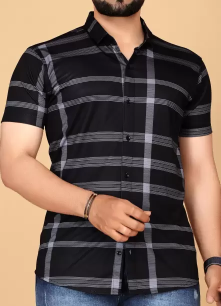 Men Regular Fit Checkered Spread Collar Casual Shirt