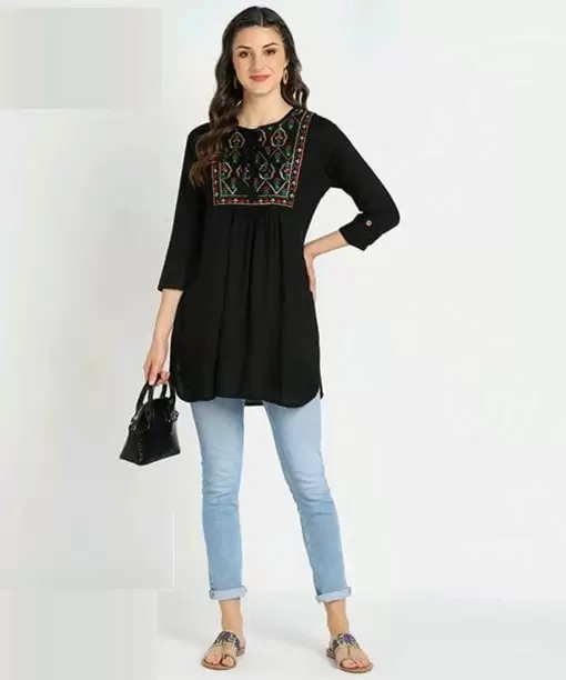 Women Embroidered Viscose Rayon Straight Kurta  (Black)