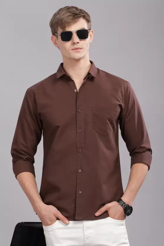 Men Slim Fit Solid Spread Collar Casual Shirt